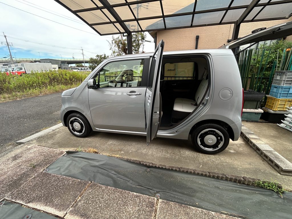 2026年9月5日に納車されたホンダN-WGNの後席ドアを開けた乗降スペース
